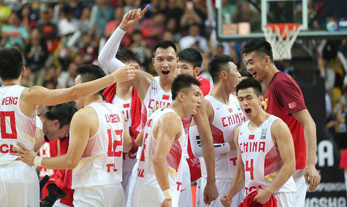 中国男篮亚锦赛10年首胜伊朗 时隔4年再入决赛