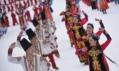 体育时评：新疆大美，冬运精彩！