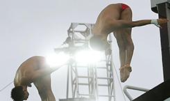 快讯: 中国选手林跃、陈艾森夺得里约奥运会跳水男子双人十米台冠军