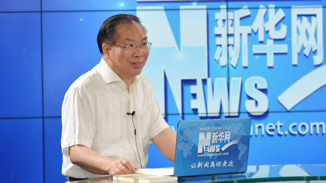 要让我们的领导干部都懂媒体、会用媒体