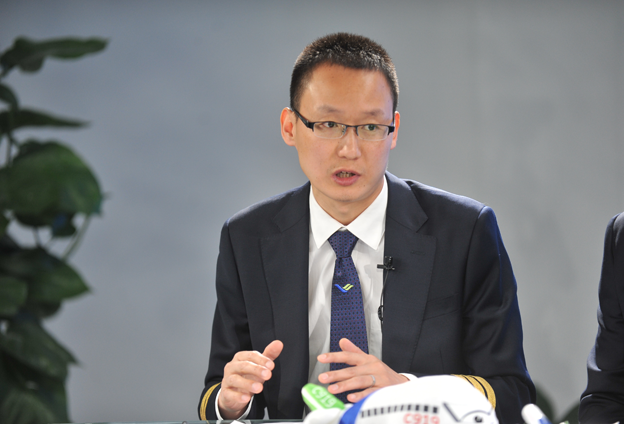 别人看你飞得高不高的时候，家人担心你飞得累不累