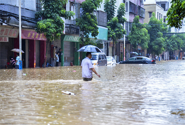 城市发生暴雨内涝时，低洼社区、下凹式立交桥、地下基础设施、危旧房屋等往往是受灾严重的对象。