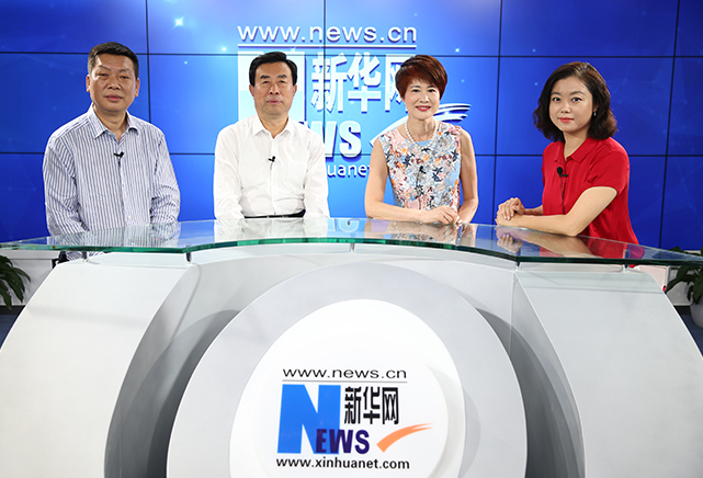 中澳评委坚持艺术为本，各美其美、美美与共，相互学习、相互借鉴、相互包容，坚持艺术的公正性