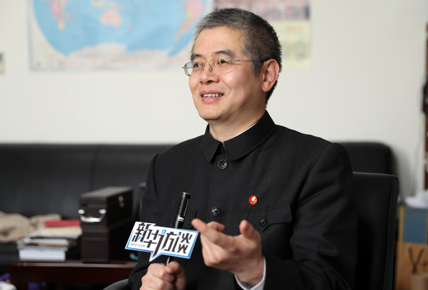 坚持自主创新，构建安全可控信息技术体系