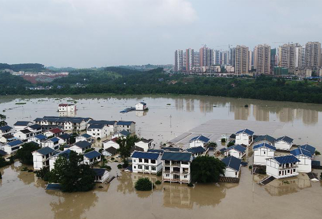 今年入汛以来，全国降水较常年偏多，全国23省（区、市）有248条河流发生超警以上洪水，36条河流发生超保洪水，6条河流发生超历史洪水。