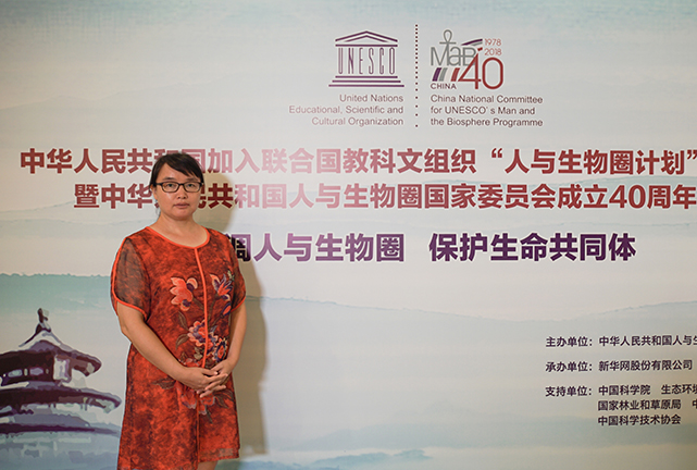 整个地球大概有八百万种以上的生物存在，这些生物之间都是相互联系的，它们共同构成了地球的生命系统。