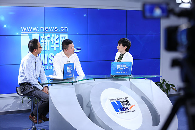 目前自驾游已经成为很多游客青睐的境外出游方式，许多公司都已纷纷开始发力碎片化的服务，希望能够满足游客在境外自驾时的种种需求。同时,对于当地交通规则不熟悉、准备工作不充分等则是当下境外自驾游存在的主要障碍。