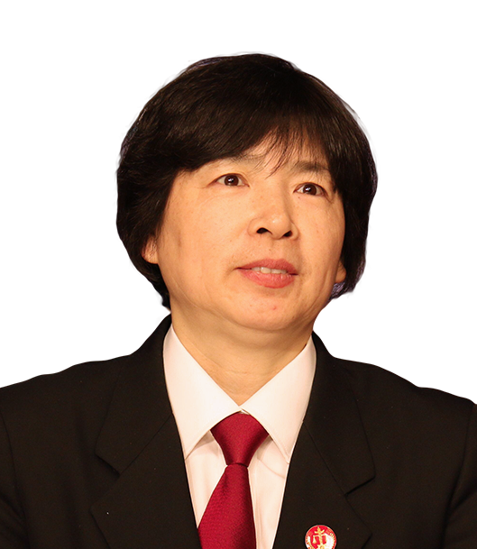 年轻的女性朋友要敢于在大风大浪中成长