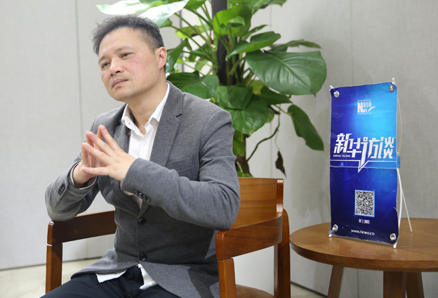 我不想让这种悲伤附加在观众身上，还是让观众保持一点距离好一些