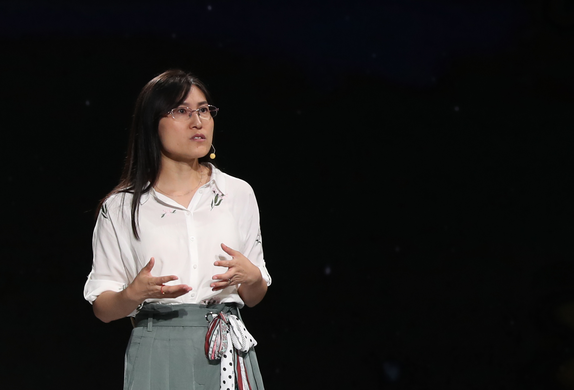 我认为，自主学习意识的培养应从“知”、“情”、“意”三个方面展开。