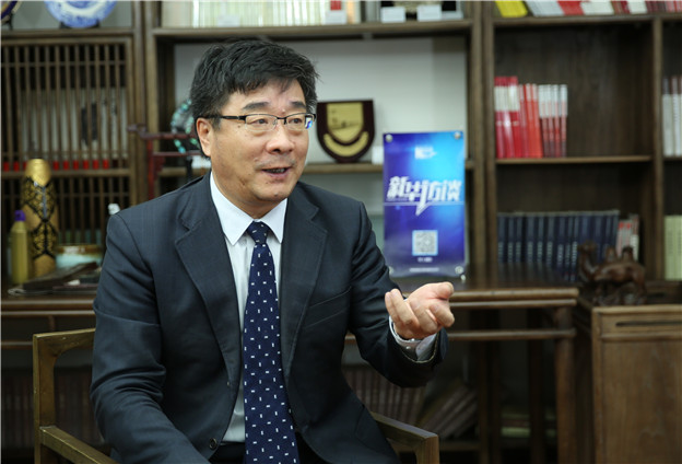 实现经济增长量和质的统一，要做好三个结合