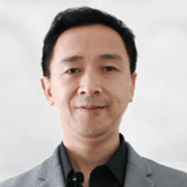 补基础设施短板 带领村民奔小康