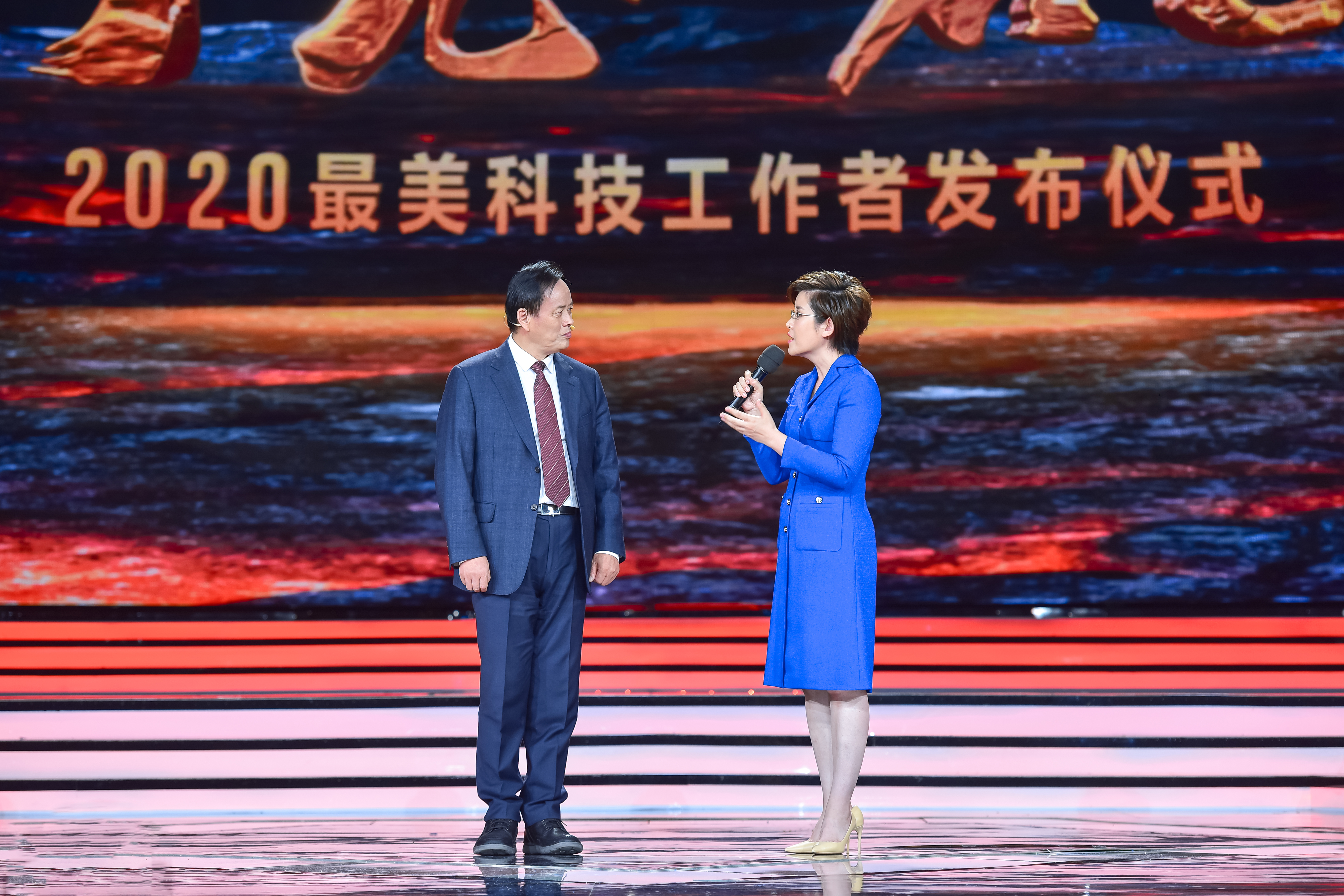 这是对我们中医界的鼓励。