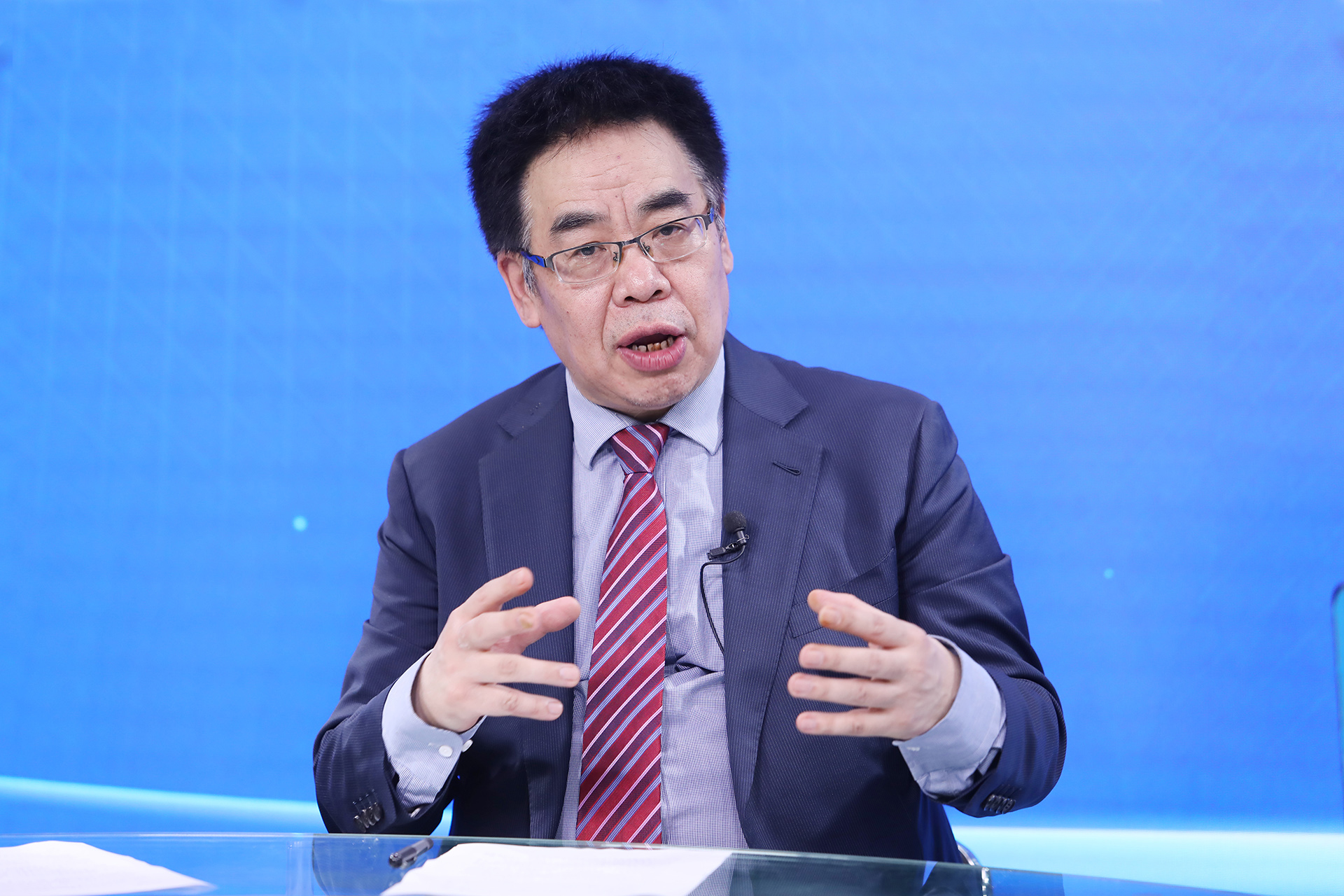 提高医生素质，必须教育先行