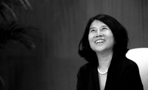 董明珠：2000亿目标下的格力变局