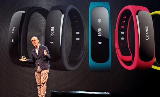 华为智能手机Ascend P7在巴黎发布