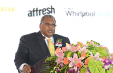 副董事长、国际部总裁Micheal Todman致辞