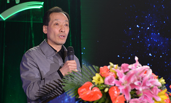 中华全国新闻工作者协会党组书记翟惠生致辞