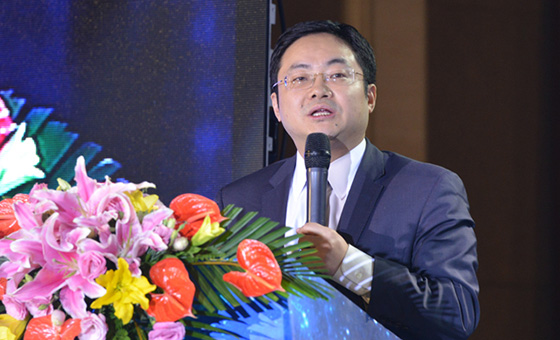 钟宏武发布《中国企业社会责任报告白皮书(2014)》