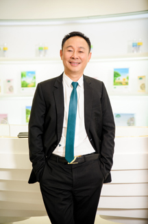 三生(中国)健康产业有限公司董事长黄金宝