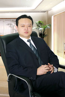 万学教育集团总裁张锐