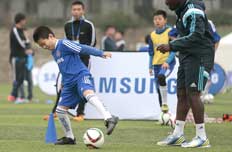 切尔西青训教练赞叹小队员球技