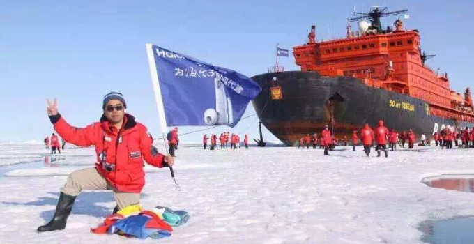 在北极为海尔空调代言