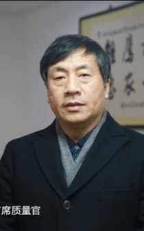 雏鹰农牧集团副董事长侯五群