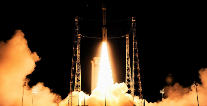 欧航局发射“LISA探路者”引力波试验探测器