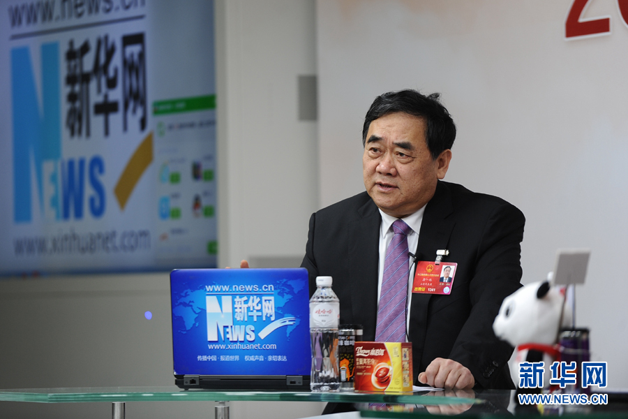全国人大代表、济南圣泉集团股份有限公司董事长唐一林做客新华网两会访谈直播间