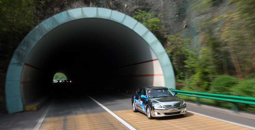 我国无人驾驶汽车背后的&ldquo;黑科技&rdquo;(组图)