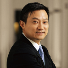 爱康集团董事长张黎刚