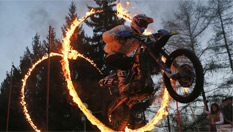 俄羅斯摩托車節表演