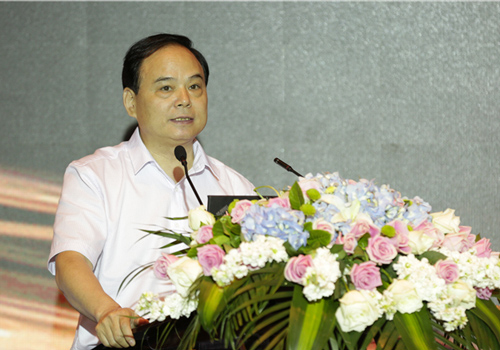 中国邮政集团公司副总经理、党组成员张荣林