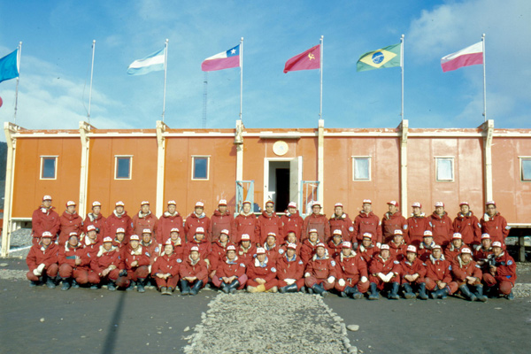 首次南极考察（老照片回顾）