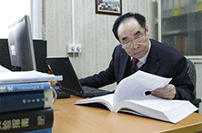 [经济日报]  国家最高科学技术奖获得者侯云德：传染病防线的捍卫者