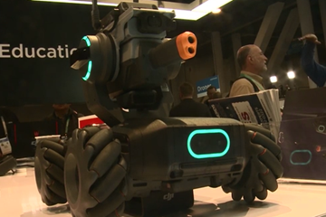 大疆机甲大师RoboMaster S1教育机器人获得科技创新奖
