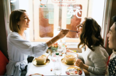 彰显文化自信，国潮康师傅让世界爱上中国味