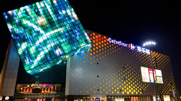 服务型消费或成下一风口 张近东纵横布局探索行业未来