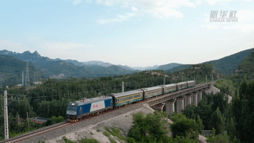 山东:公益小火车变身“移动课堂”