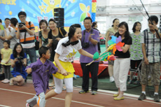 央视少儿主持人参与游戏