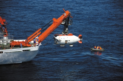 "蛟龙"刷新"中国深度"