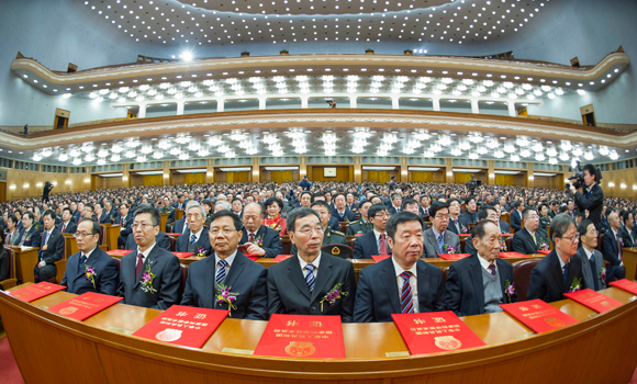 快讯:习近平向张存浩、程开甲颁发奖励证书