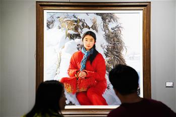 國際油畫展“添彩”中俄博覽會