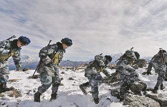 雪山上的&ldquo;人體邊界指示牌&rdquo;