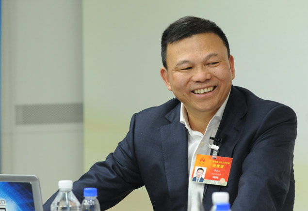 对话郑坚江:拥抱变化,升级转型_2015两会_