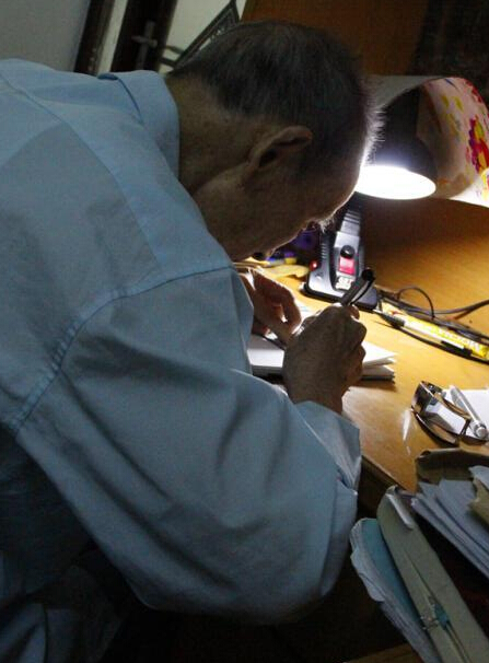 尹同道:写诗盼后人铭记历史