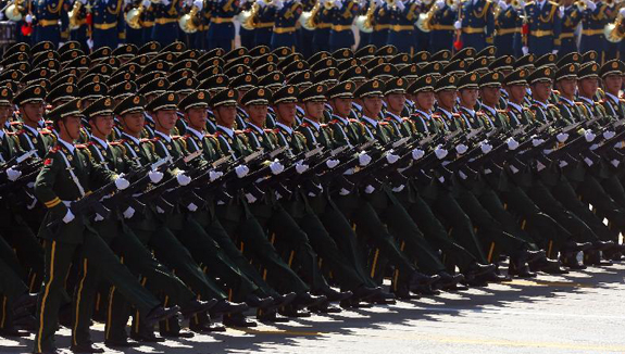 武警部队抗战英模部队方队通过天安门广场