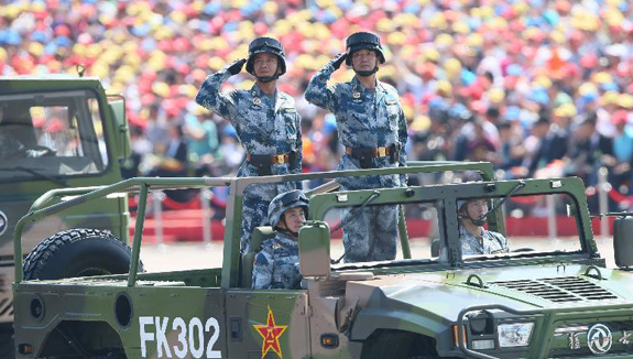 地空导弹第二方队接受检阅