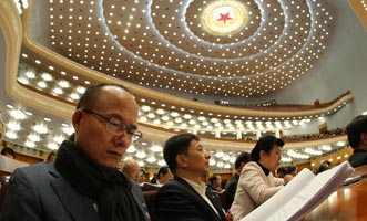 委员们在大会现场